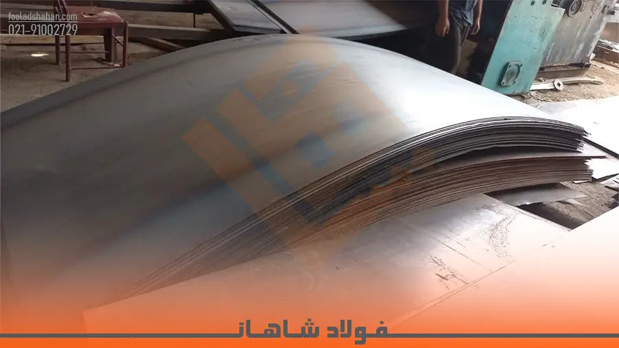 بندیل‌های ورق سیاه 1.5 میل فابریک قزاق در حال تخلیه